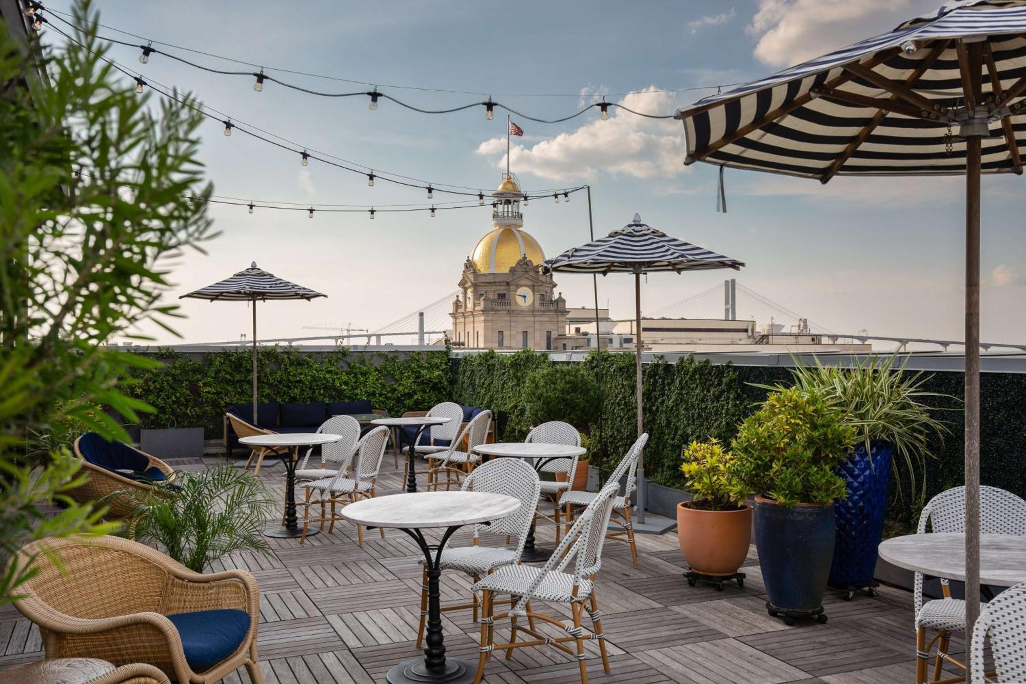 The Drayton Hotel Savannah, Curio Collection By Hilton Eksteriør bilde